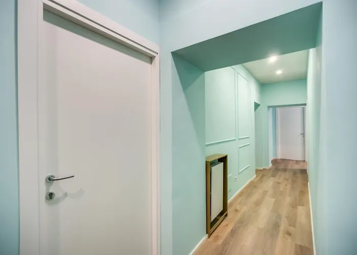 Capranica Private Konukevi 4*